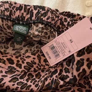 Size XS pink leopard print maxi skirt